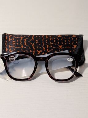 QVC  Glasses 2.50 Tortoise Shell &Case